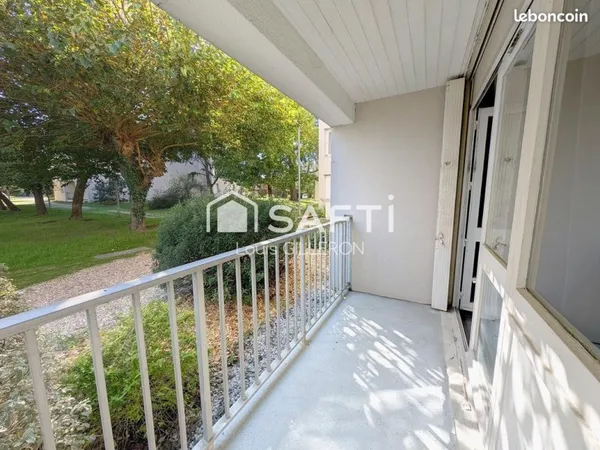 Studio 1 pièce 38 m²