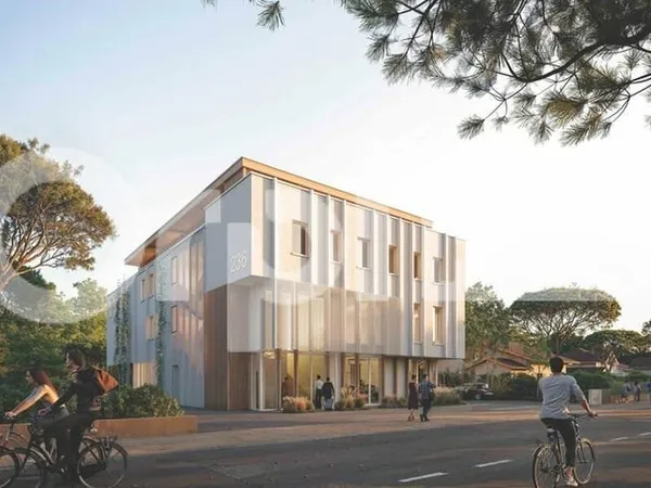 Local commercial 83 m²