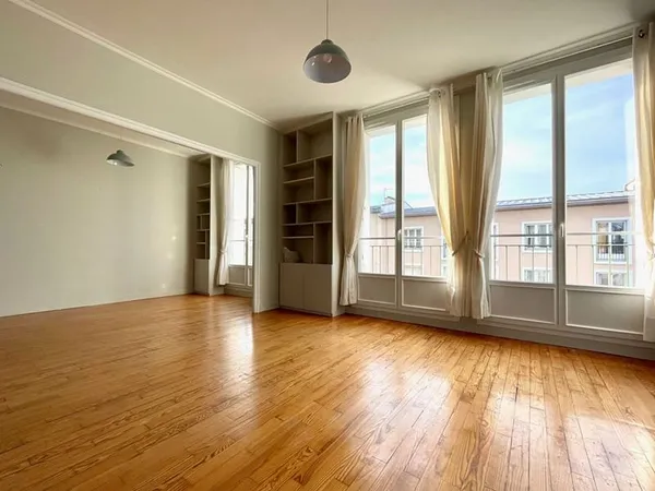 Appartement 5 pièces 85 m²