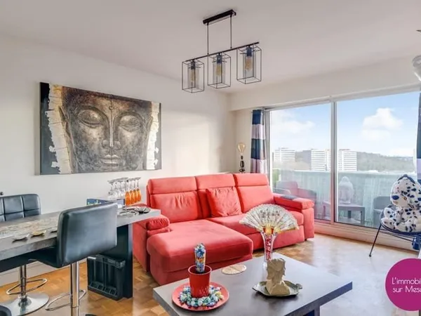 Appartement avec balcon À Vendre