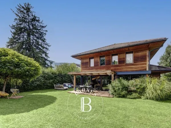 BARNES ANNECY EXCLUSIVITE