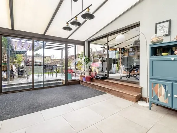 Maison 6 pièces 230 m²