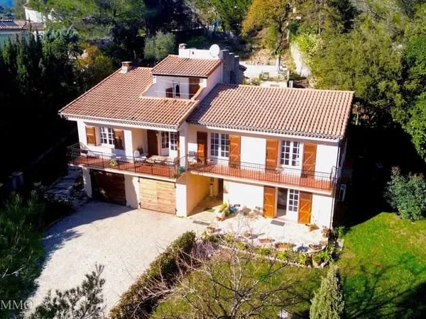 MAISON 250 M² À FORT POTENTIEL - EXCLUSIVITÉ MANDELIEU MINELLE
