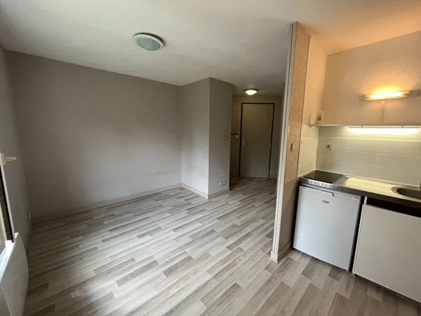 Studio de 19,26 m² PROCHE PARC DE LA ROSERAIE
