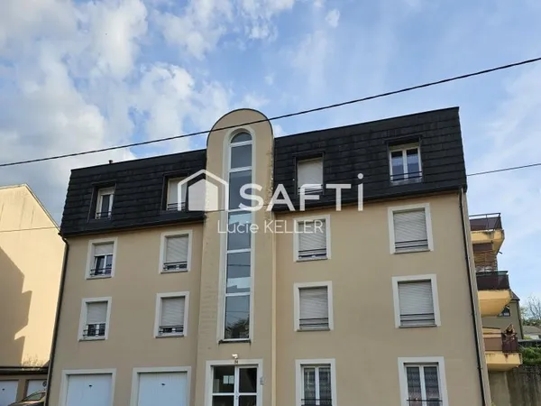 Appartement 3 pièces d'environ 90 m² avec terrasse, cave et garage