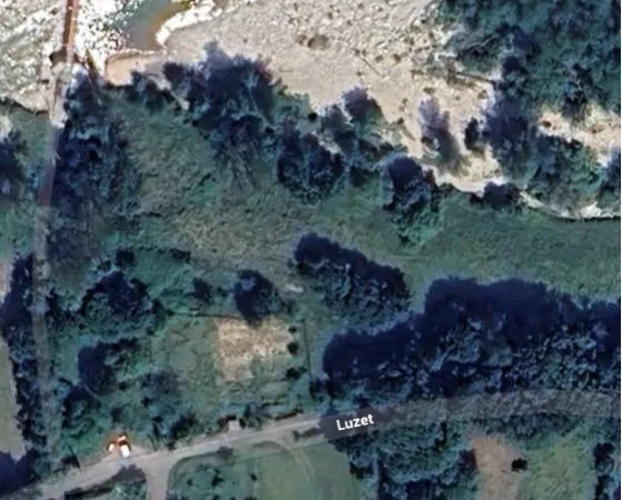 Terrain 2535m2 en bordure rivière Ardèche