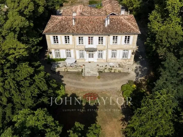 MAISON DE MAÎTRE HISTORIQUE - PARC DE 1,3ha - JOHN TAYLOR