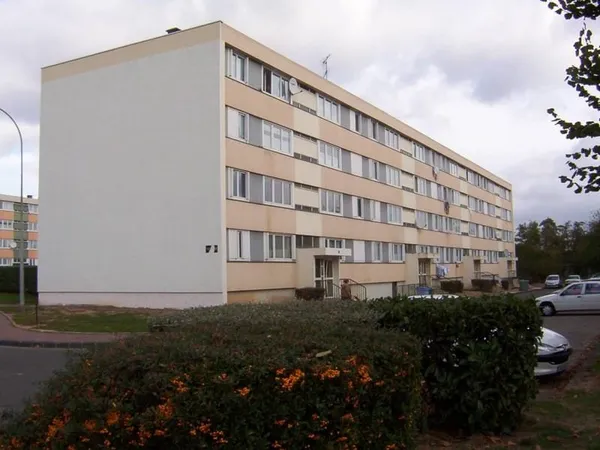 VERNEUIL D'AVRE ET D'ITON - T4 de 80 m²