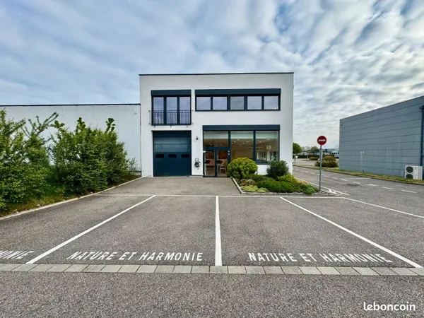 BUREAU ZI NORD COLMAR - Calme et lumineux