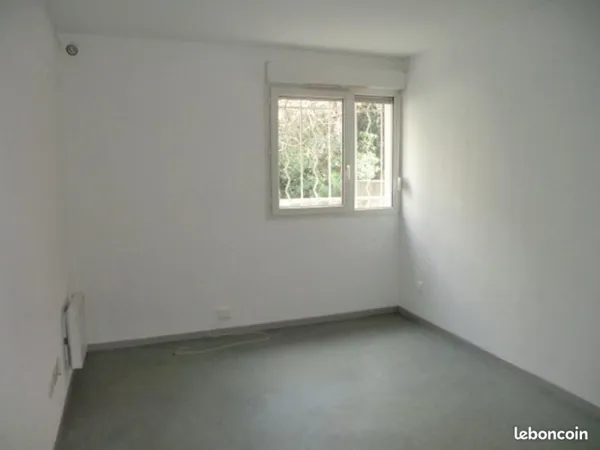 Studio 1 pièce 16 m²