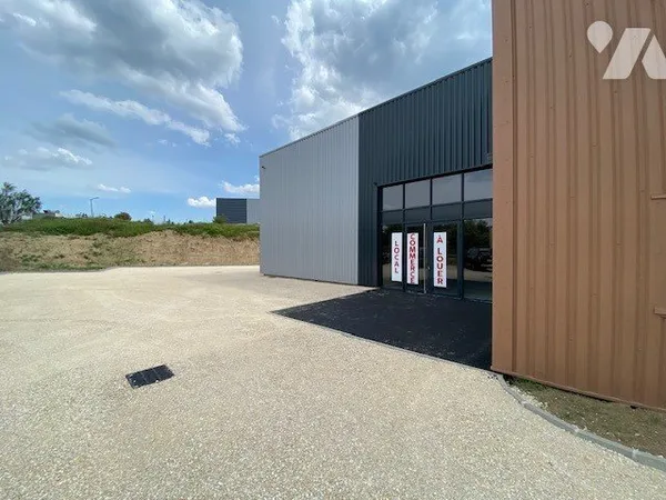 Local commercial 435 m²