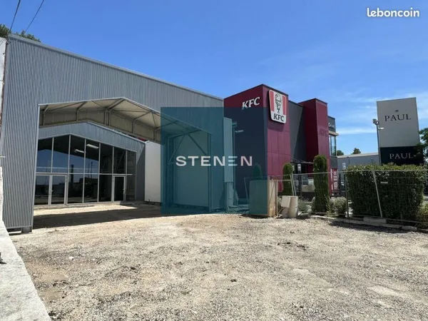 Local commercial 360 m²
