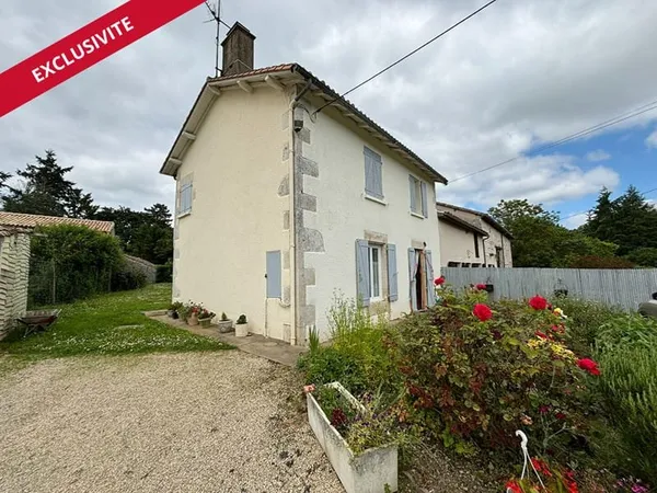 Maison Valence En Poitou