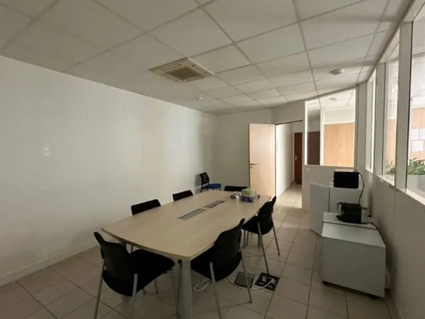 BUREAUX à louer