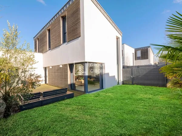 A VENDRE - GROUPE GIBOIRE PACE- Maison d'exception - 4 chambres, 120 m2 - MELESSE