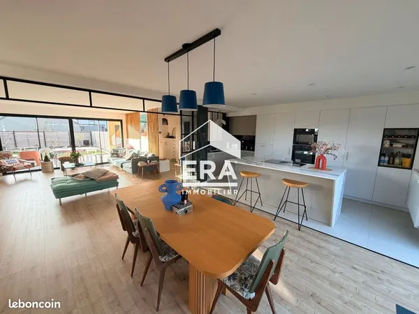 Maison 7 pièces 165 m²