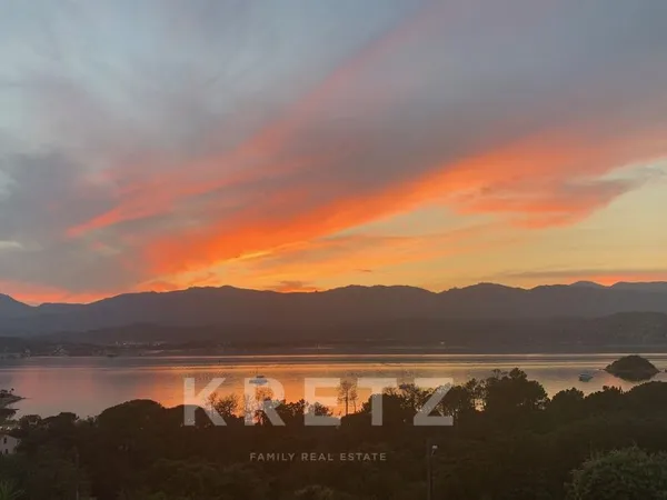 Maison en bois à 5 minutes de Porto Vecchio avec vue panoramique sur tout le Golfe et les montagnes