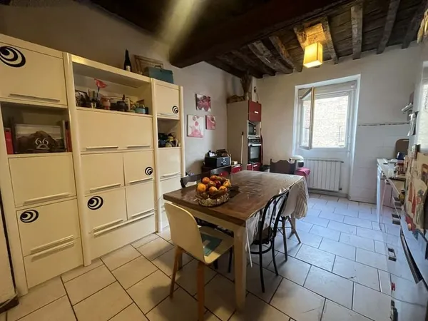MAISON DE VILLAGE AVEC GARAGE