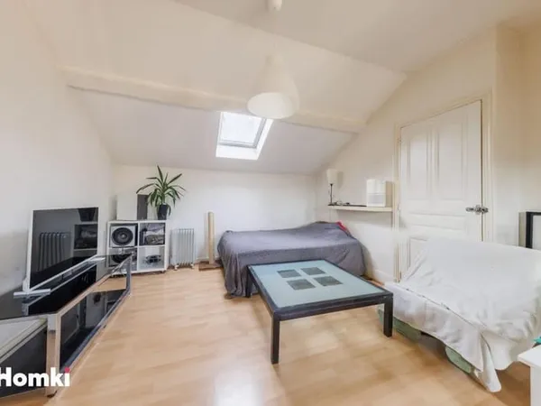 À VENDRE - Appartement T1 de 47 m² (43 m² loi Carrez) - Hyper centre Clermont-Ferrand - Quartier Jar