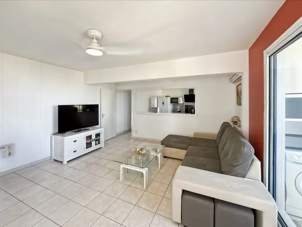 Appartement à vendre 3 pièces vue mer SAINTE MARIE (974)