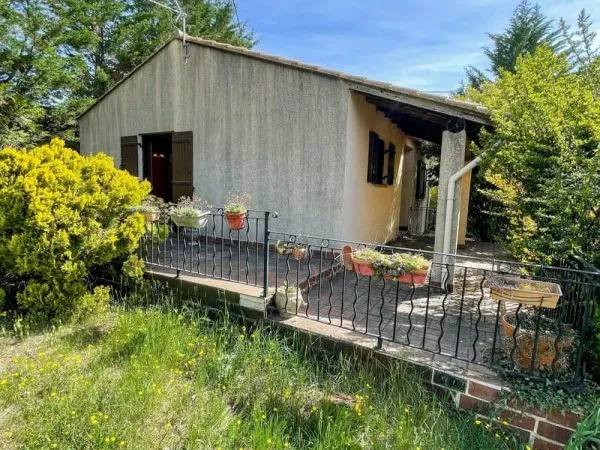ST CRISTOL - Maison 63 m² habitables sur terrain 582 m² -