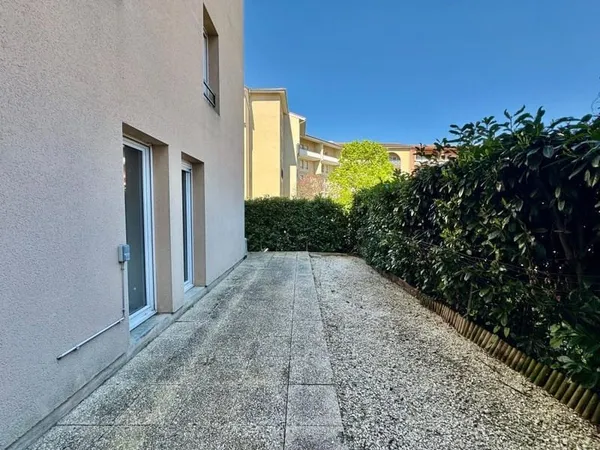 RARE - T2 49 m² - TOULOUSE PURPAN (31300) - 40m2 TERRASSE + PARKING - LIBRE