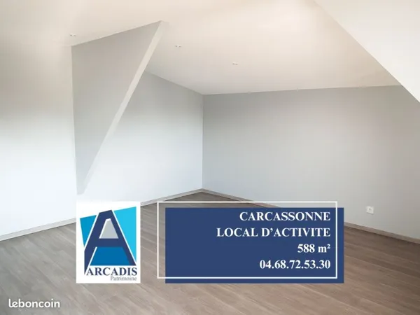 Local 588 m² TREBES