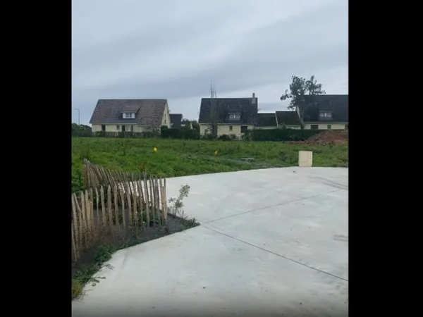 Terrain 855 m²