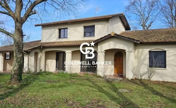 À deux pas du Bassin - Maison familiale rénovée sur beau terrain arboré