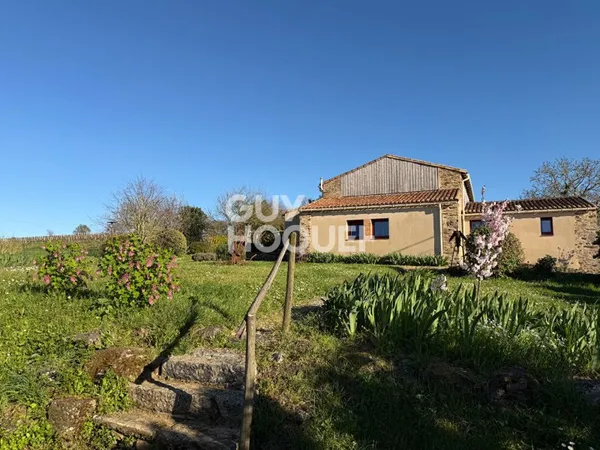 Maison avec vue exceptionnelle à HAUTE GOULAINE