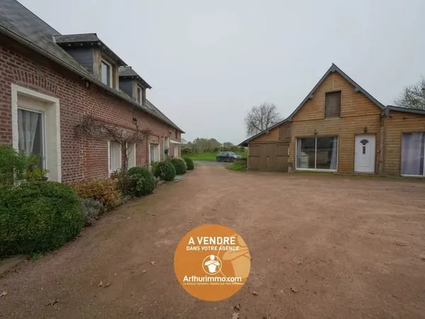 Charmante Longère en Brique avec Dépendance à Saint-Gatien-des-Bois