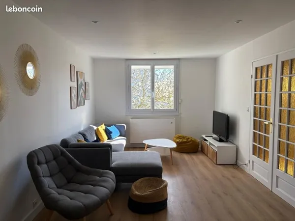 Maison rénovée à Blagnac en colocation - 5 chambres - jardin - fibre + RJ45 - 4 min Airbus - tout in