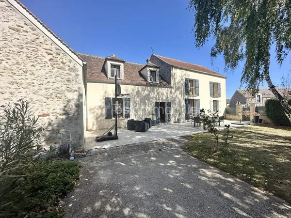 Maison 5/6 chambres，le cachet de l'ancien et le confort