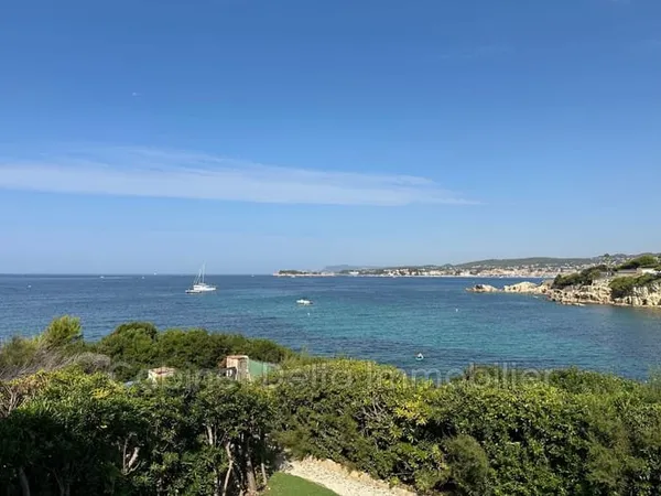 Maison 5 pièces 140 m²