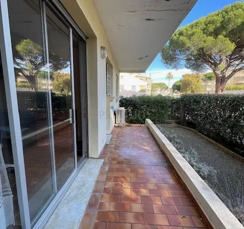Appartement 2 pièces Port Fréjus