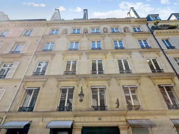 Bureaux 183 m²