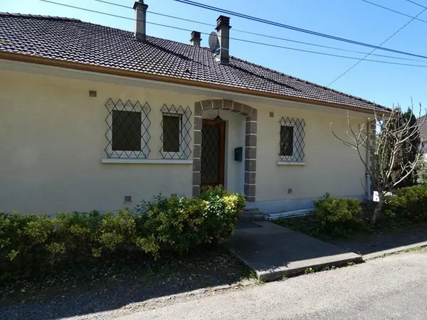 Maison sur les hauteurs de Tulle vue dégagée - au calme