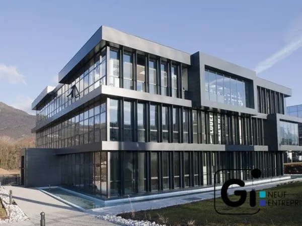 Bureaux 12 pièces 209 m²