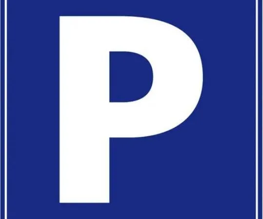 Stationnement Location Écully   65€