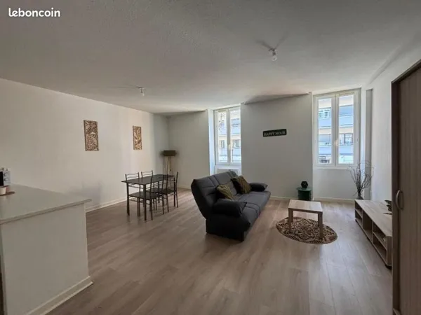 Studio 1 pièce 36 m²