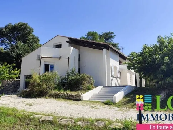 Maison 5 pièces 140 m²