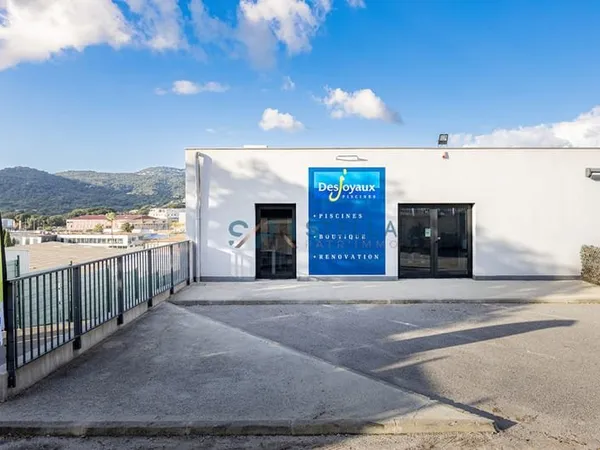 Local commercial Ajaccio 100 m2