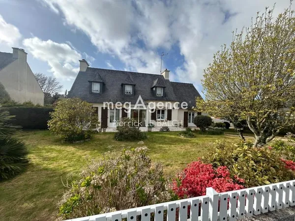 Maison Plouaret 148 m²