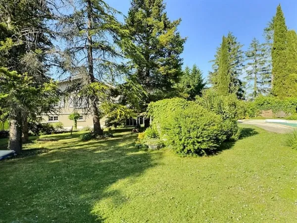 Maison 6 pièces 144 m²