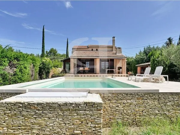Villa avec piscine à Saint Pierre de Vassols