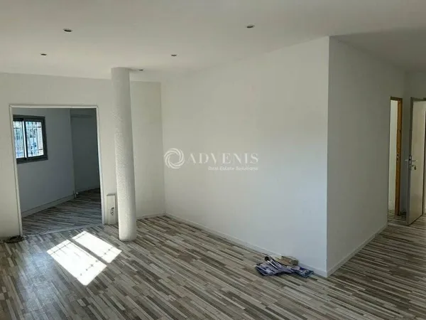 Bureau 30 m²