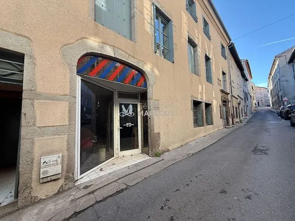 Local 71 m²
