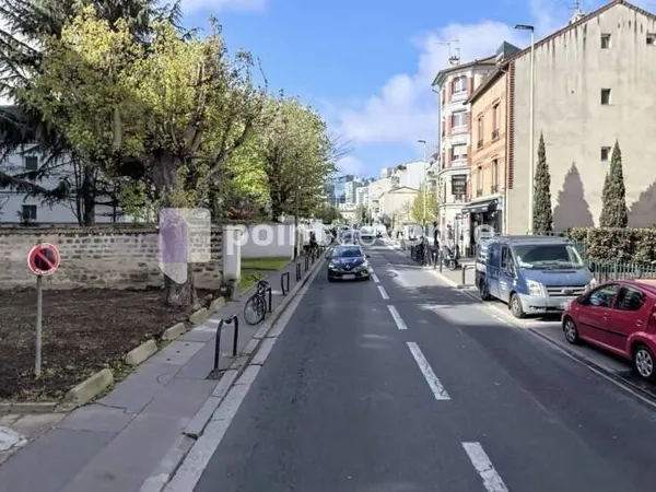 Local commercial 845 m²