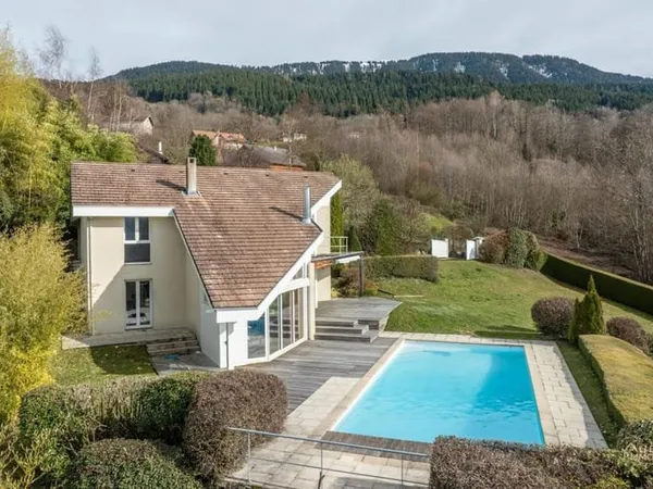 Villa - 200m ²
