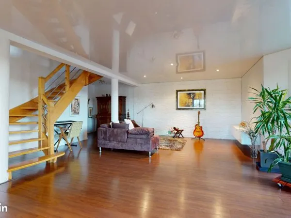 Propriété 5 pièces 190 m²
